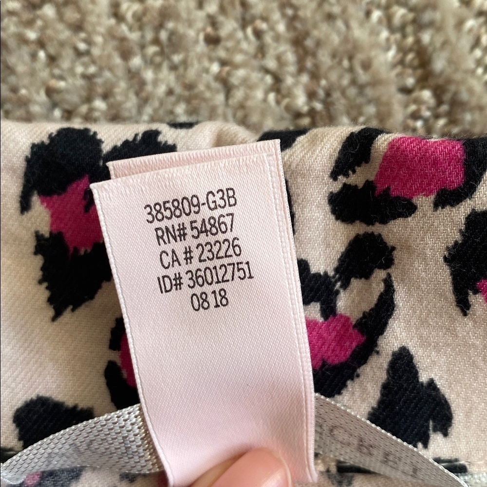NWOT Victoria's Secret Pink and Black Heart Cheetah Print Button Down PJ Shirt - Picture 9 of 10